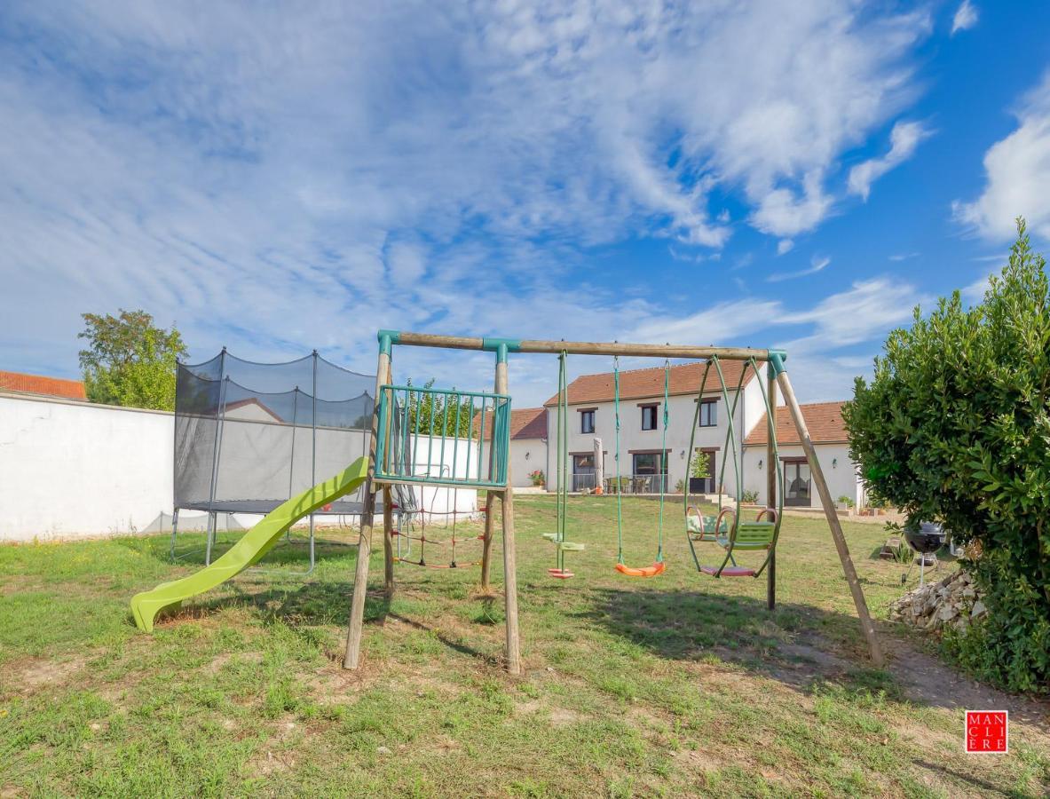 Maison Blanche Piscine Et Petit Dejeuner Châtellerault Kültér fotó