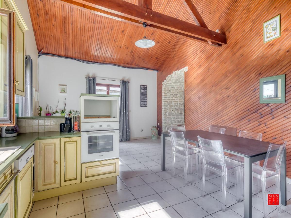 Maison Blanche Piscine Et Petit Dejeuner Châtellerault Kültér fotó